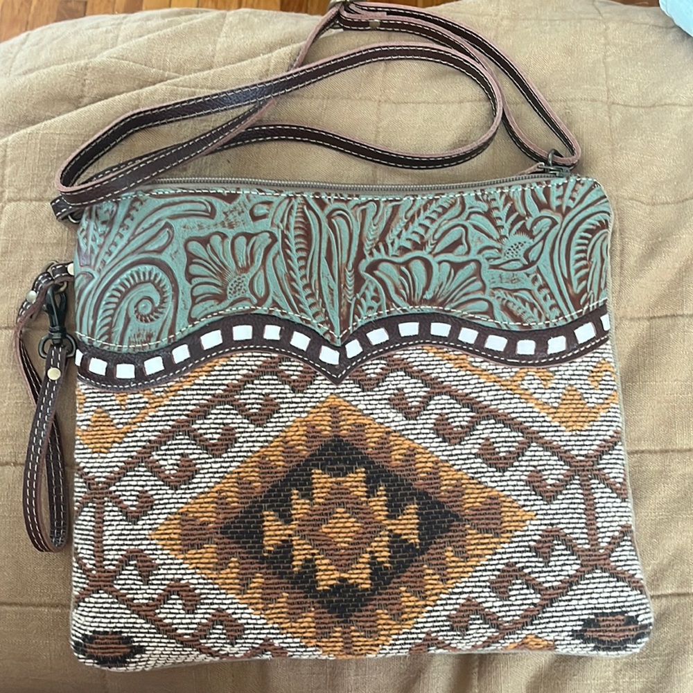 Myra Bag